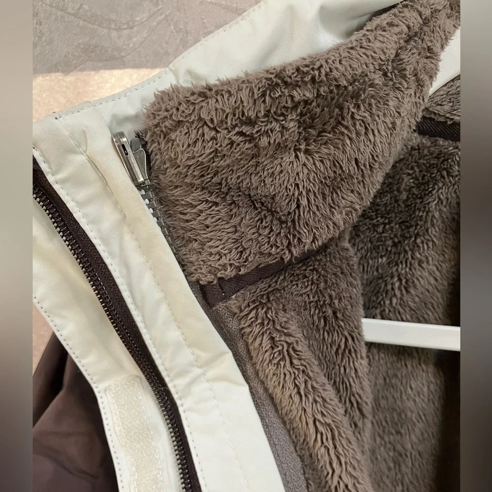 The North Face Women’s 2-piece Ski/Winter Jacket - Picture 3 of 16
